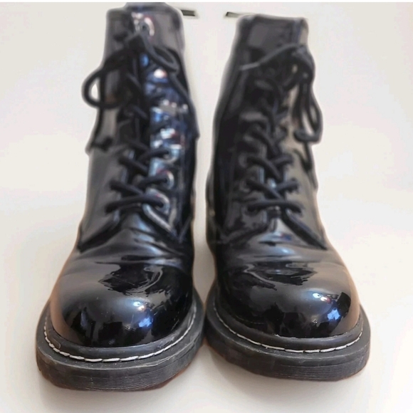 NEED REPAIR Combat Boots mens 7.5/Womens 9 Black Pleather Lug Destroyed Thrashed - Picture 2 of 15